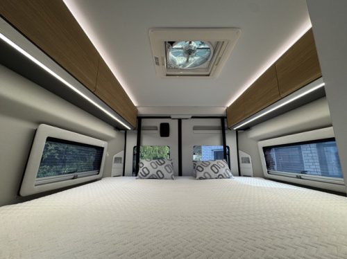 Adria Twin 640 SGX 60 Years Edition 140 hp AUTOMATIC 8-Speed Euro6 Fiat Ducato 9 Maxi **Single beds height adjustable/4 seats photo: 19