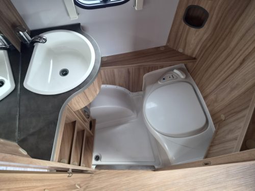 Eriba Nova Light 470 Single beds - Awning  photo: 19