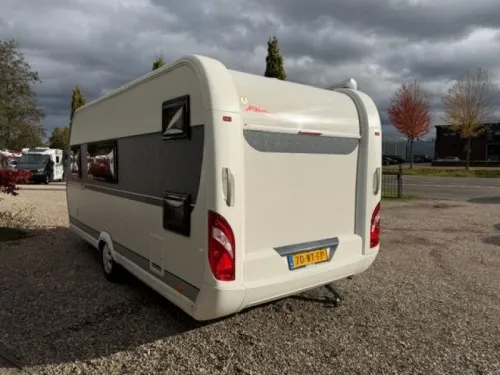 Hobby De Luxe 490 KMF Etagenbett sehr komplett Foto: 5