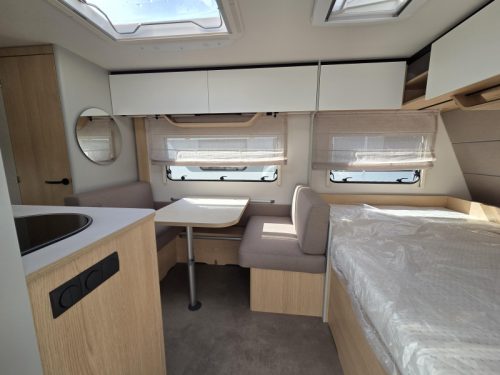 LMC Style Special 490 K - cama alta - mover foto: 9