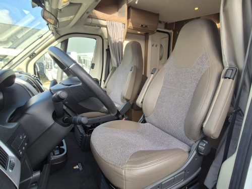 Carado T 449 9-speed automatic - Top condition photo: 5