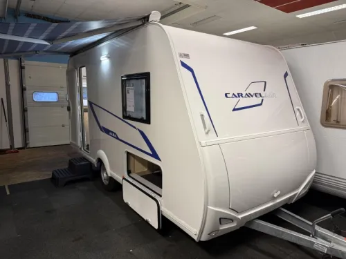 Caravelair Alba 400 FESTBETT DINETTE MARKISE Foto: 1