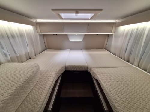 Adria Coral Supreme MB 670 SL Level airco alde  foto: 21