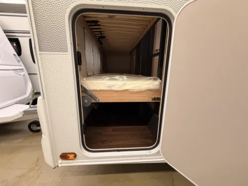 Knaus Sport 500 QDK 1800KG + Bunk bed photo: 1