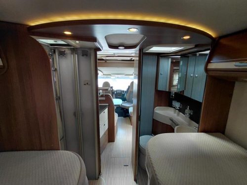 Carthago C-Compactline 144 LE - Single beds - Automatic  photo: 16