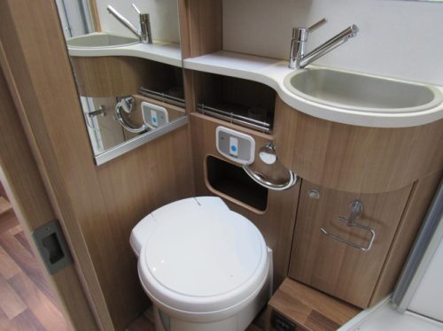 Hymer Exsis-i EX 688 Single beds pull-down bed integral year 2014 photo: 17
