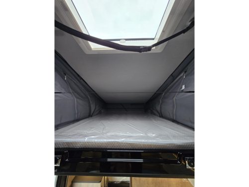 Laika Ecovip 540 CV Compact van camper Pop-top roof photo: 14