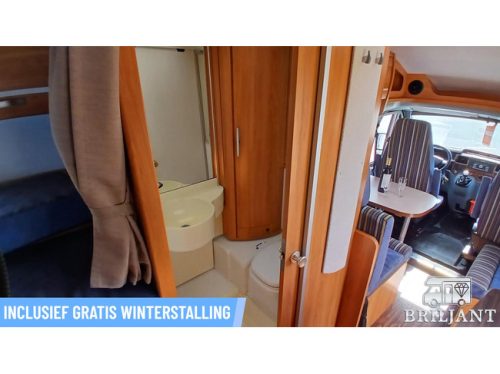 Hymer HV 562 .. 2008 single beds photo: 7
