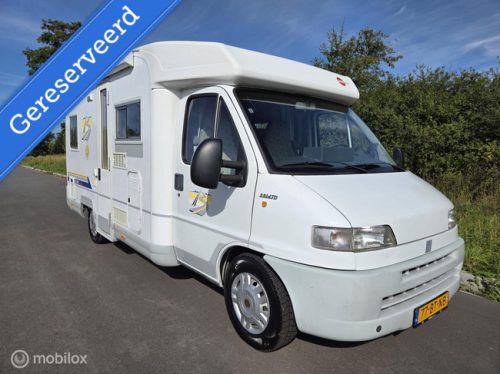 B&uuml;rstner T600 Perfilada 2000 ☆TV, Cruise, cama fija☆ foto: 0