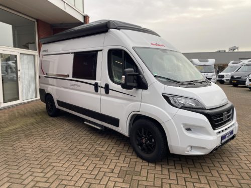 Dethleffs Globetrail 600 600 Hubdach 4 Personen Foto: 6