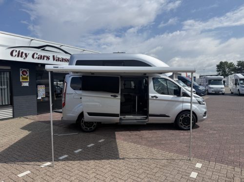 Ford Nugget plus high roof westfalia automatic 170 hp 4 berths air conditioning camera cruise ctr alloy wheels detachable tow bar pdc f/r photo: 3