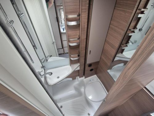 Knaus L!ve Ti 650 MEG Unique Low single beds photo: 14