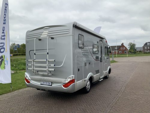 Hymer B 504 SL A-class, Equipped with 1 pers. bed at the rear and a pop-top roof bed at the front, Engine air conditioning, Alko chassis etc, Year of manufacture 2009 Motorhome centre on the road photo: 32