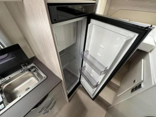 B&uuml;rstner Nexxo Van T 690 G CAMAS INDIVIDUALES + 3.650 KG. foto: 9