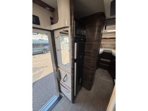 Laika Ecovip 4009 L automatic, E&P single bed  photo: 24
