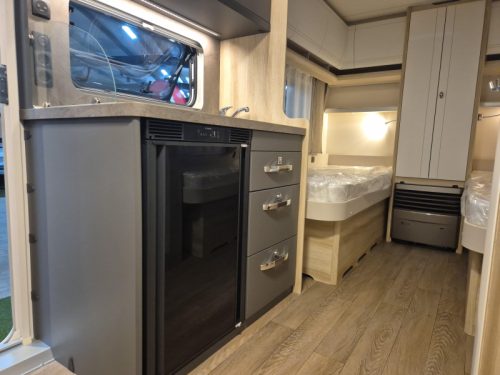 Hobby De Luxe 460 LU photo : 4