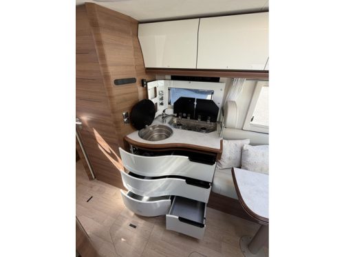 RAPIDO M96 Queensbett EP Level 2X Klimaanlage Wechselrichter Solarpanel Foto: 16
