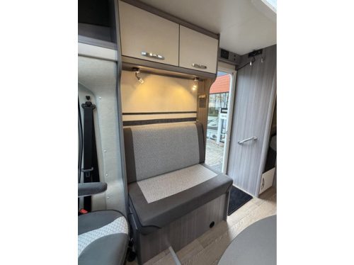 Hobby Optima Ontour T 70 E Lits Jumeaux Grande Salle de Bain Auvent photo : 10
