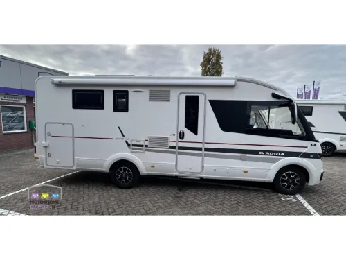 Adria Sonic I 700 SC very complete photo: 2