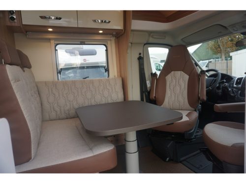 B&uuml;rstner Limited T 690 Citroen photo: 2
