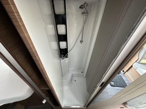 Knaus Van I 650 MEG AUTOMAAT COMPACT 180 PK foto: 14