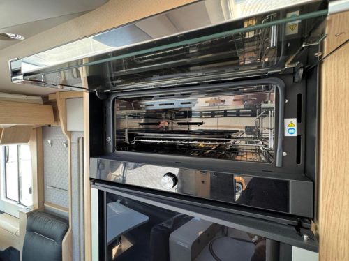 Hymer BML-I 790 Masterline Queensbett Hubbett Alde EP Level Ofen Anh&auml;ngerkupplung Markise Foto: 14