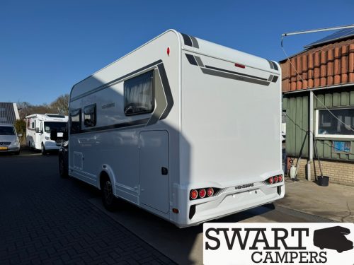 Weinsberg CaraSuite 700 ME, 180 PS Automatik 5 Gurtpl&auml;tze Hubbett Einzelbetten Foto: 5