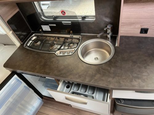 Knaus Sport Silver Selection 420 QD Transverse bed 210cm Mover photo: 6