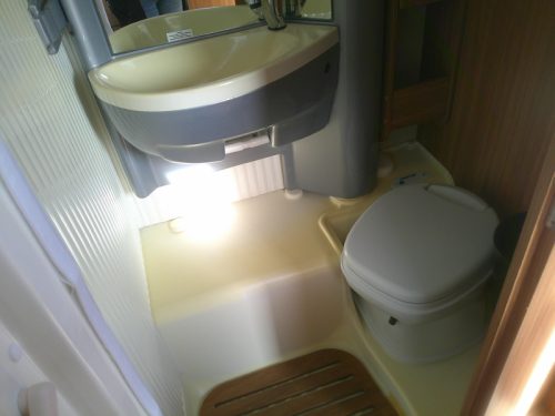 Carado T 132 feines wendbares Wohnmobil Foto: 14