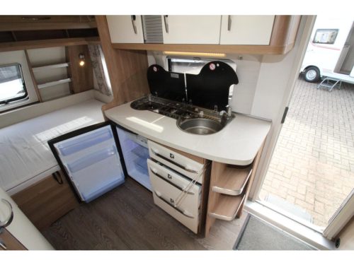 Hobby De Luxe 455 UF Thule 6300 Ultraheat Foto: 12