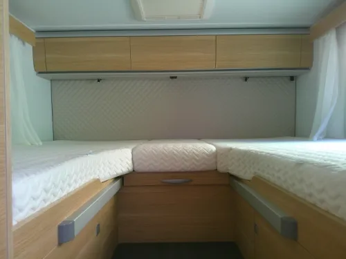 Adria Matrix 670 SL 5 berths  photo: 11