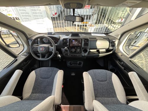 Weinsberg CaraSuite 650 9-GANG AUTOMAAT FRANZ&Ouml;SISCHES BETT + HUBDACH  Foto: 12