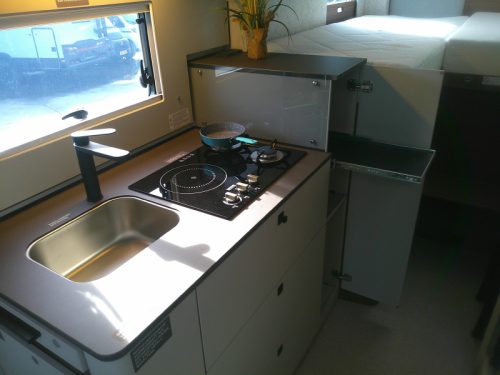 LMC Cruiser 740 EL single beds, Automatic  photo: 14