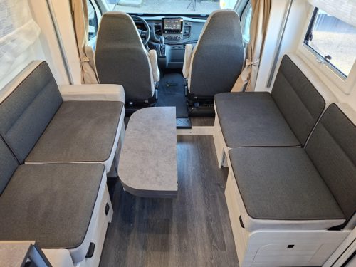 Chausson 640 Titanium Line face 2 face / pop-top roof / TV photo: 9