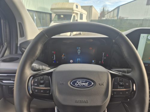 Ford Nugget Tourneo Custom 2025 photo: 12