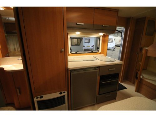 Tabbert Rossini 490 DM Etagenbett, Vorzelt, Markise Foto: 12