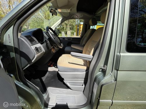 Volkswagen California 2.5 TDi 130 Pk H6 | 1st Owner | Orig.NL | 133dkm NAP | Electric pop-top roof | Towing hitch | Fully dealer maintained | DEA photo: 19