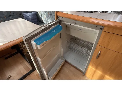 Hobby Excellent Easy 460 UFE frans bed rondzit toilet  foto: 5