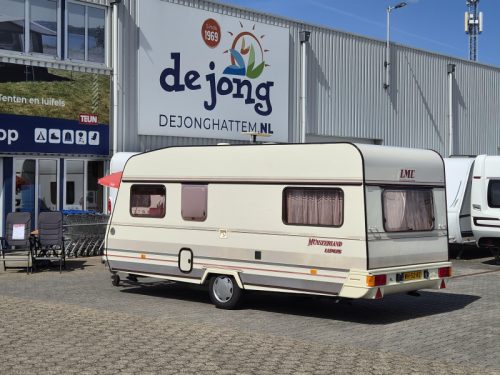 LMC Luxus 490 P Awning - Fold-out top bed photo: 1