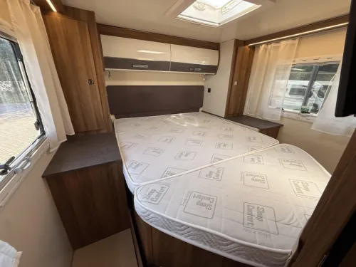 CI Magis 66 XT Queensbed 56000 km 2020  photo: 18