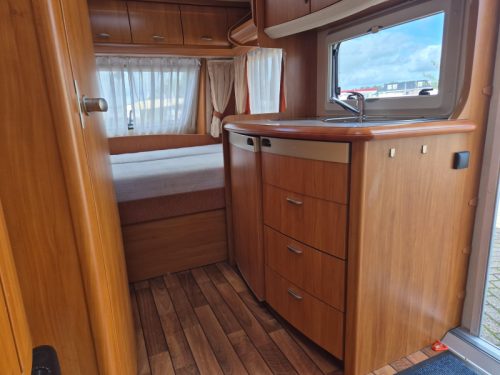 Hobby De Luxe 450 UF Foto: 6