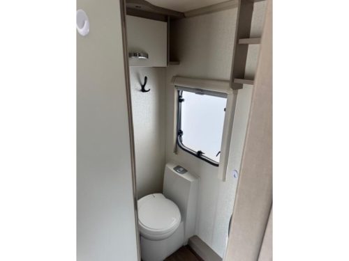 Swift Mondial 370 SE mover unico verona awning photo: 15