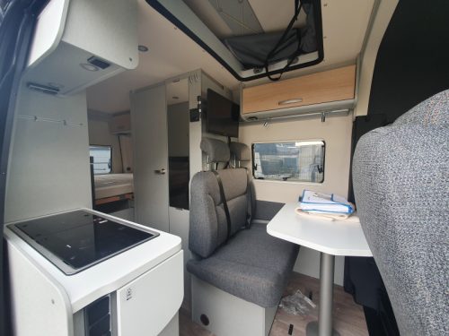 Hymer Free 600 Mercedes Hubdach Voll-air Foto: 1