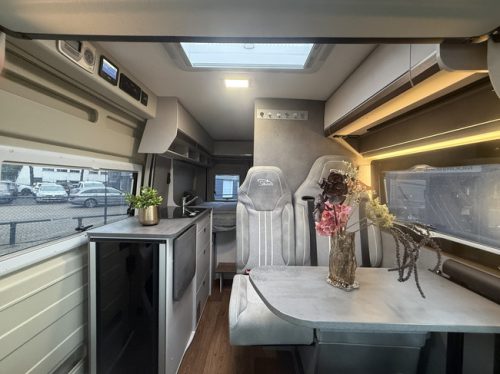 P&ouml;ssl Summit Shine 540 Euro 6 cama transversal toldo climate ctr cruise ctr portabicicletas extensible mosquitera plisada Remis foto: 14