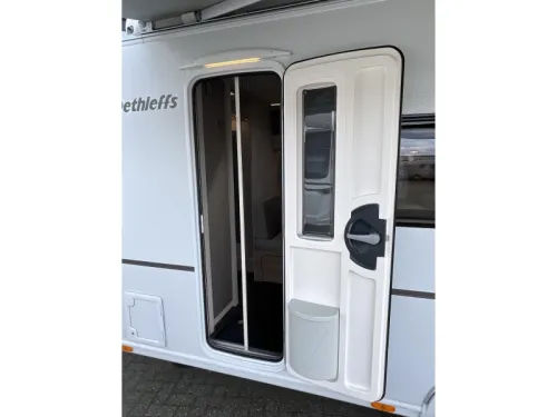 Dethleffs Nomad 490 EST MOVER-SHOWER-AWNING-AIR CONDITIONING photo: 2