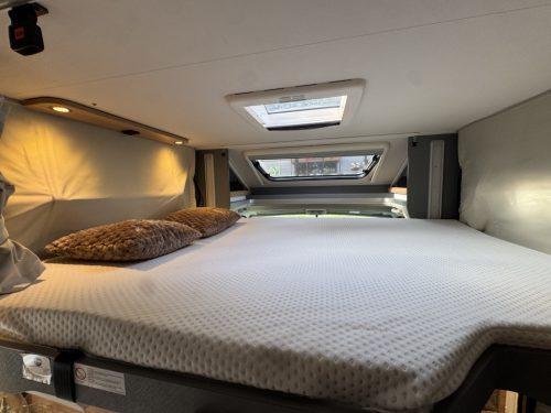 Dethleffs Just 90 T 7052 EINZELBETTEN+HUBBETT SONNENPANEL Foto: 3