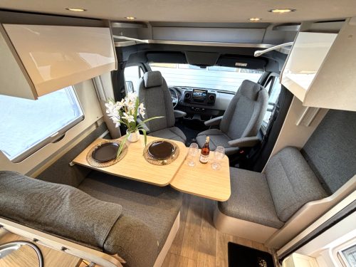 Hymer T 585 S MERCEDES AUTOMAAT ENKELE BEDDEN HEFBED 6200KM! Foto: 1