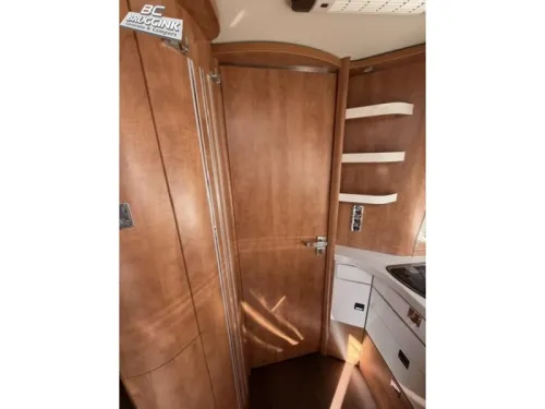 Carthago Chic C-Line I 4.9 LE NO POP-UP BED! photo: 10