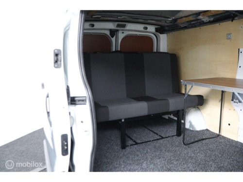 Renault Trafic Kastenwagen 2.0 DCi 115 PS | 2 Sitz-/Schlafbank | Breitbett 130 x 190 | Wohnmobil Kennzeichen | T&Uuml;V 09-2027 | Two Town Farbe | Anh&auml;ngerkupplung Foto: 3