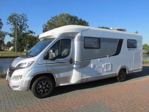 FIAT LMC Cruiser